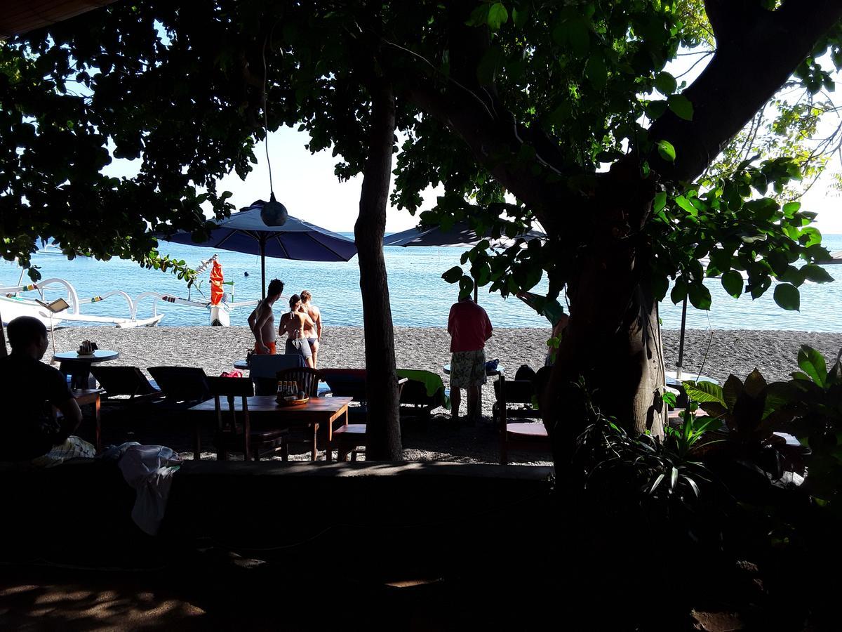 Blue Star Bungalows & Cafe Amed Exteriör bild