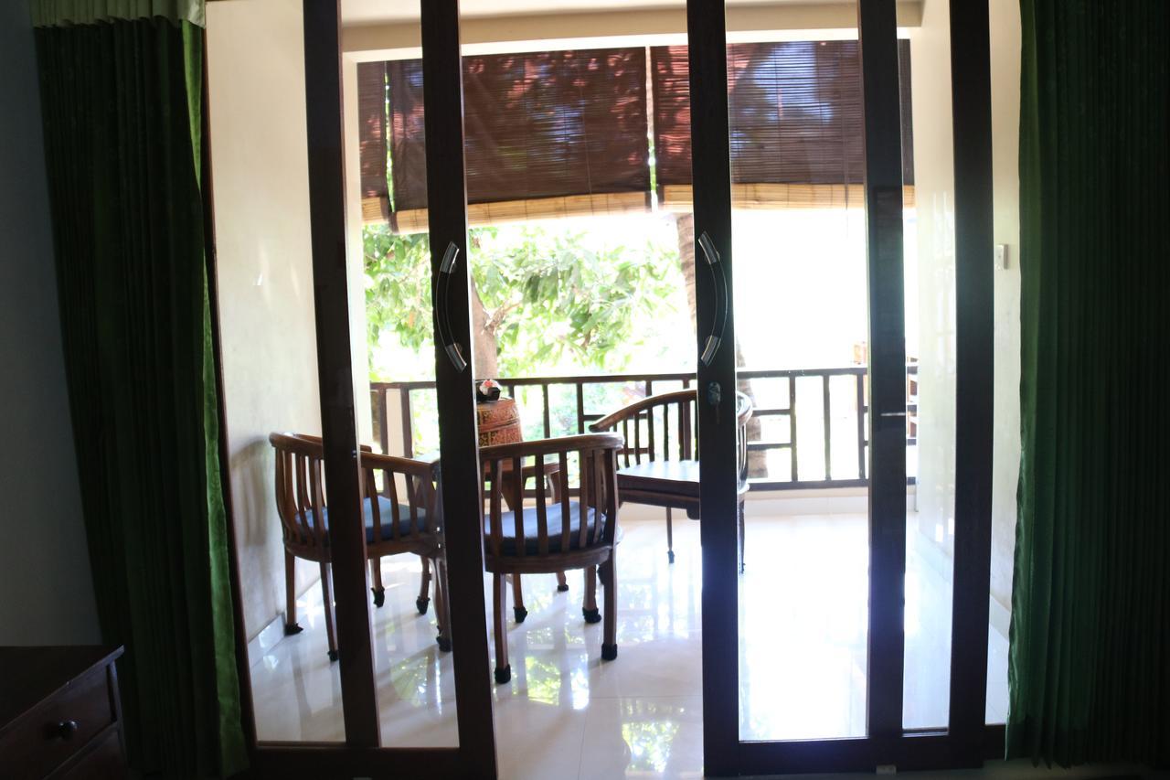 Blue Star Bungalows & Cafe Amed Exteriör bild